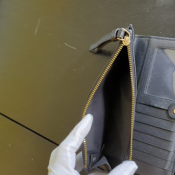 Coach Black Leather Zipper Wallet Wristlet - Picture 4 of 4